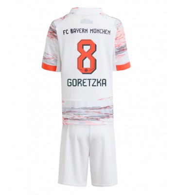 Bayern Munich Leon Goretzka #8 Bortaställ Barn 2025-26 Kortärmad (+ Korta byxor)